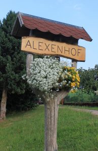 Hofschild Alexenhof